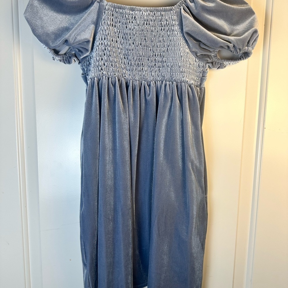Walking on Sunshine Velvet Blue Size 6 EUC (worn once) - Picture 4 of 6